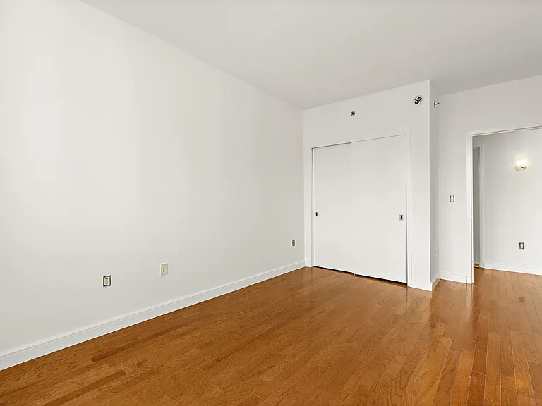 20 Newport Pkwy #2303 — Photo 9