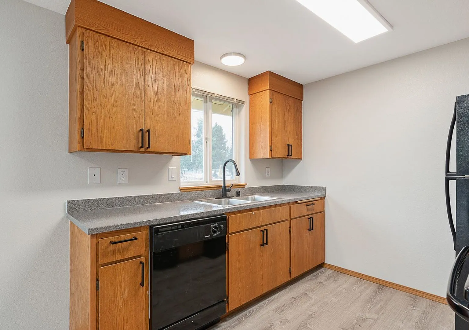 View Ridge Court — Photo 3