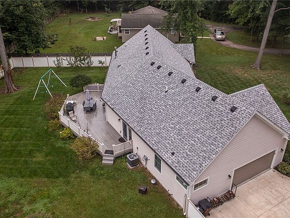 2nd image of 9917 Hackberry Pl