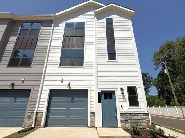 2100 Bombay Way, Charlotte, NC