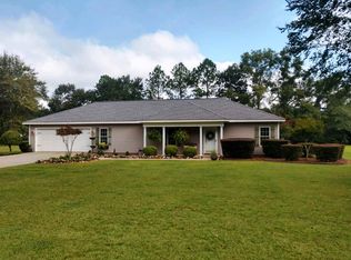 14 2nd Ave, Hawkinsville, GA 31036
