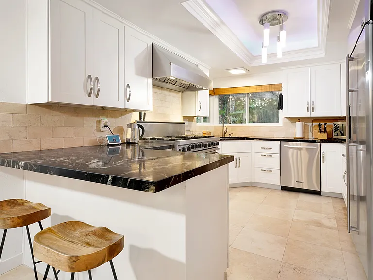 3172 Manistee Dr — Photo 11