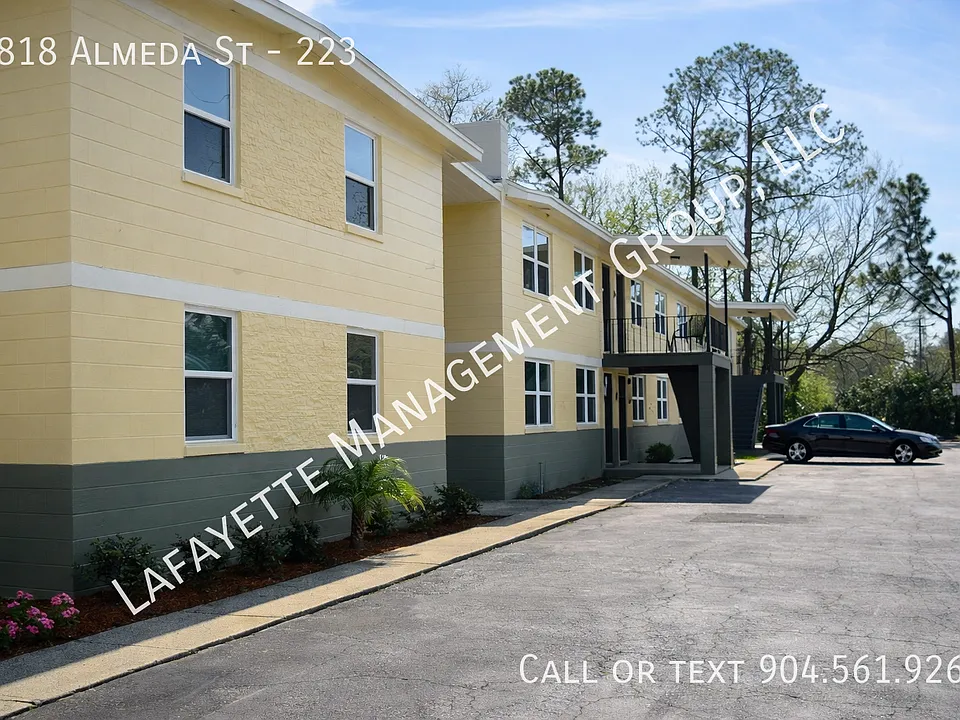 3818 Almeda St #223