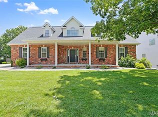 222 Sturbridge Blvd, Glen Carbon, IL 62034