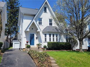 338 Laurelton Rd, Rochester, NY 14609
