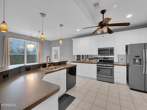 5th image of 1651 Forge Pond Road