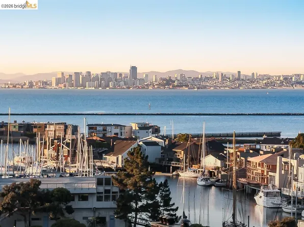 1201 Brickyard Way APT 307, Richmond, CA 94801