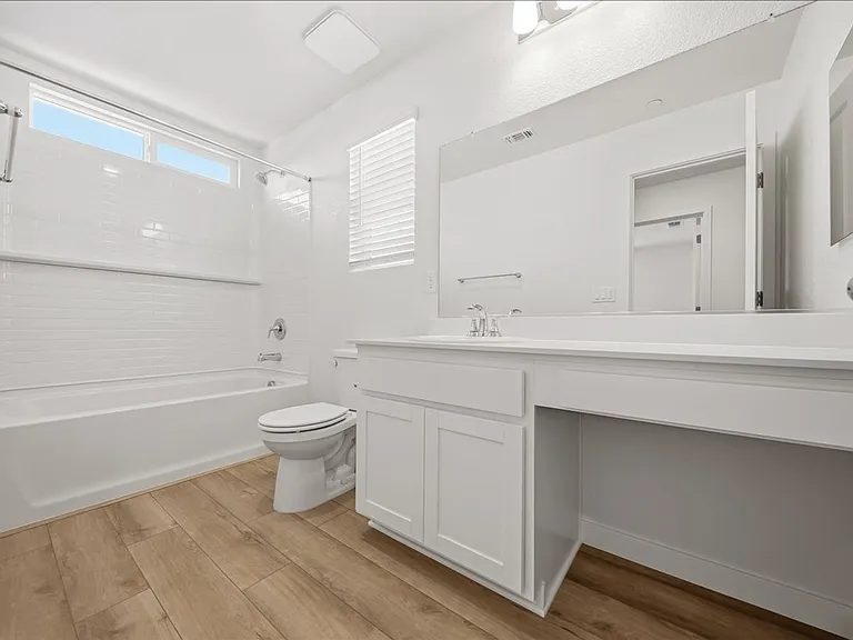 2416 Interstellar Ln — Photo 17