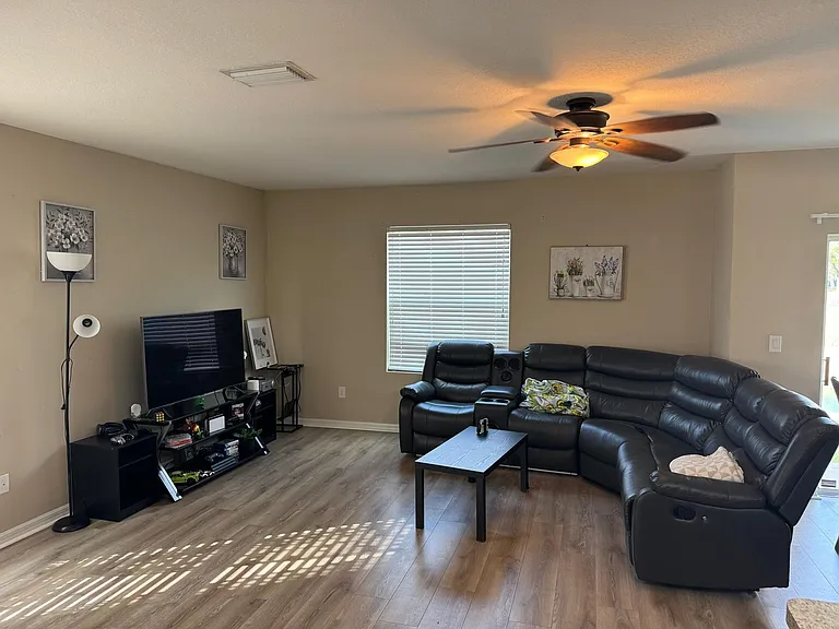 817 Ashentree Dr — Photo 30