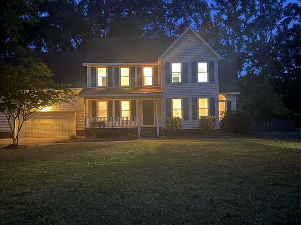 125 Bishop Dr, Winterville, NC 28590
