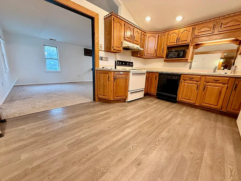 1173 Ridge Rd #2 — Photo 10