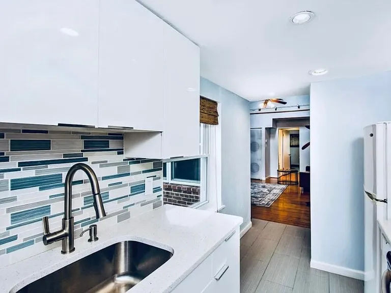 423 S 13th St #3 — Photo 30