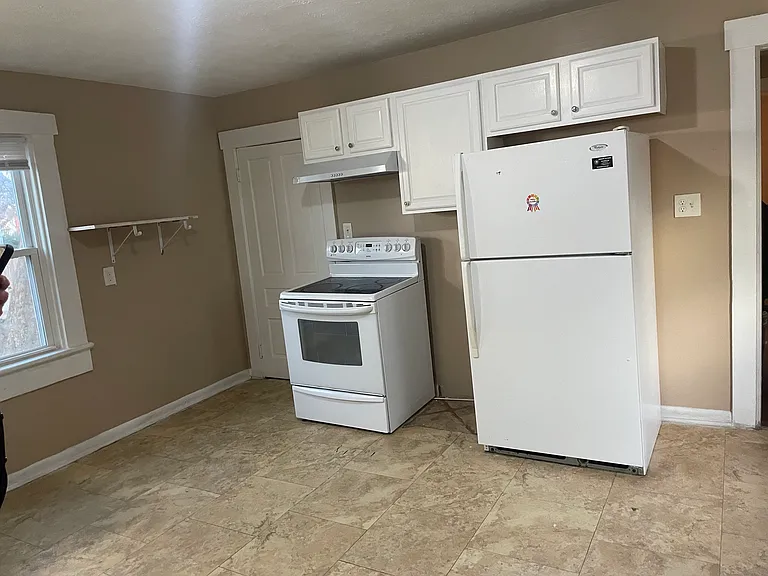 69 Alaska St — Photo 13