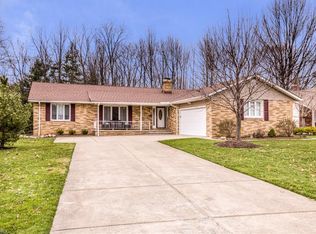 5965 Williamsburg Dr, Highland Heights, OH