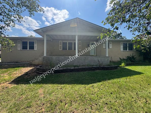 1809 Eagle Dr