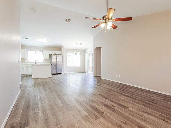 4th image of 2322 S 65th Dr