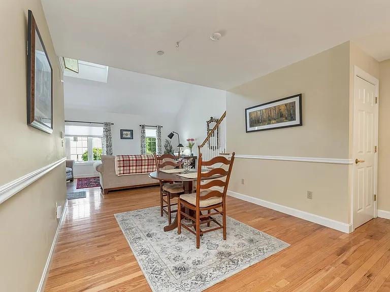 20 Emily Cir — Photo 10
