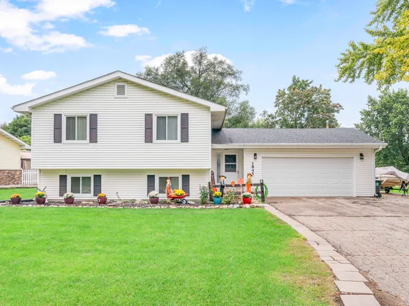 1845 Irene Rd, Sandwich, IL 60548