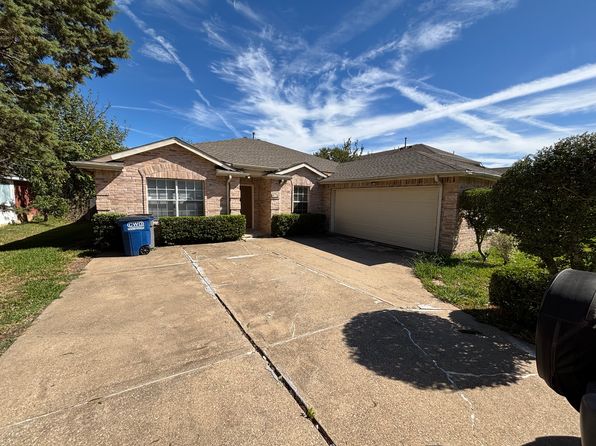 4716 Lee Hutson Ln