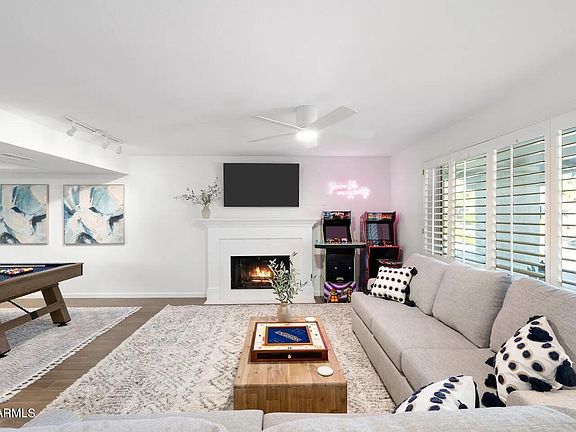 4th image of 2502 E DESERT COVE Avenue