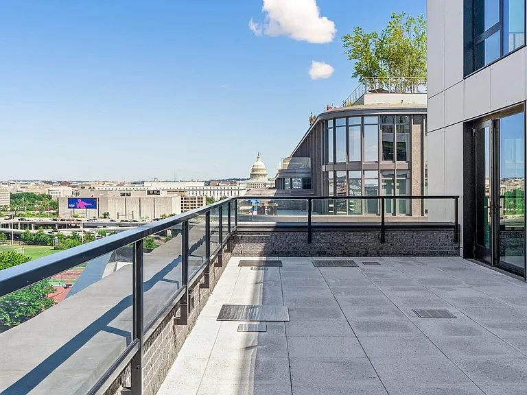 1000 South Capitol — Photo 26