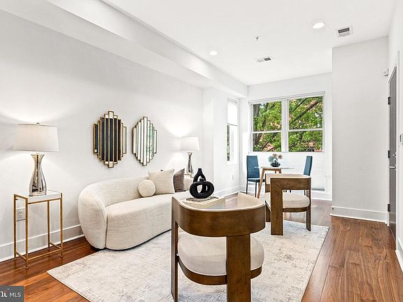 2nd image of 11 15th St NE APT 5