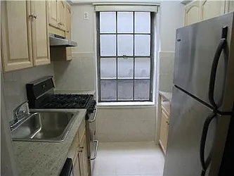 Rented by R New York