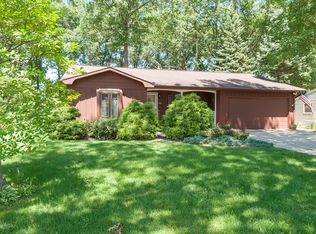 1727 Thrushwood Ave, Portage, MI 49002