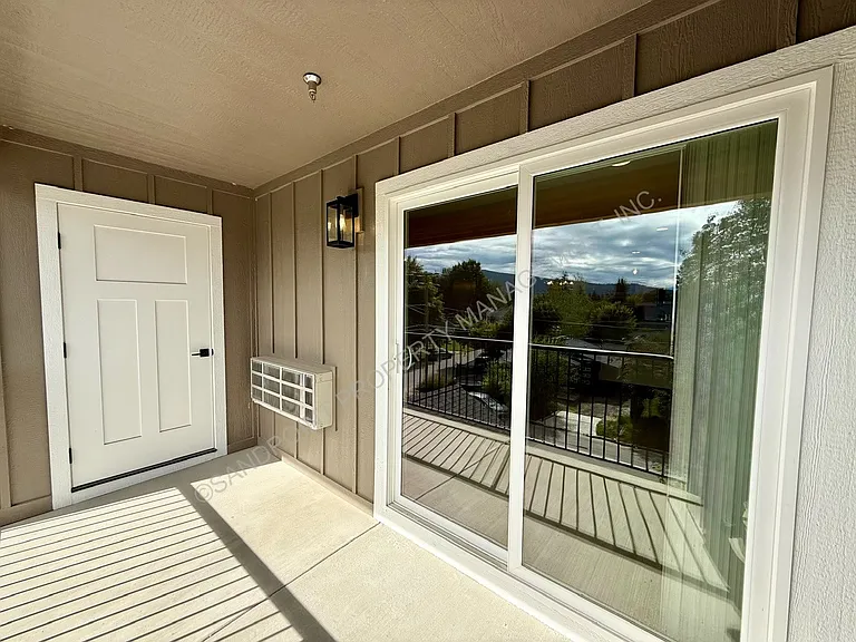 424 S Olive Ave #304 — Photo 11