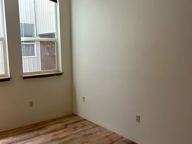 170 N Main St — Photo 5