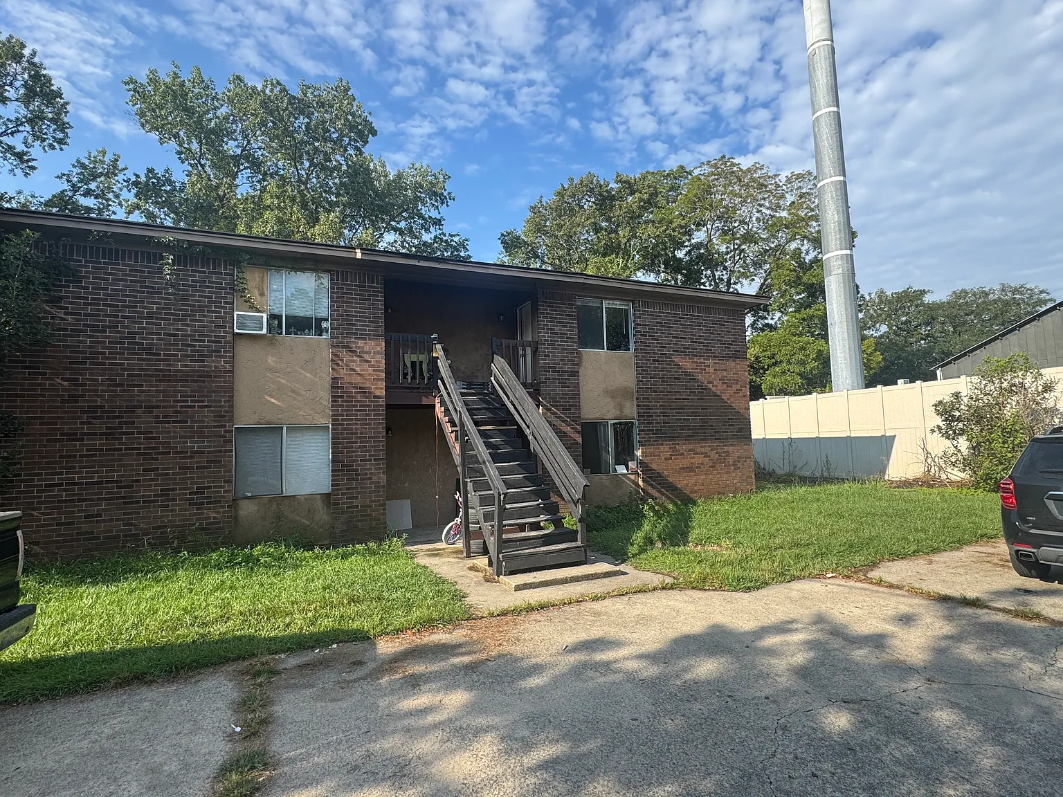 2 bed, 880 sqft, $1,550 — Photo 1