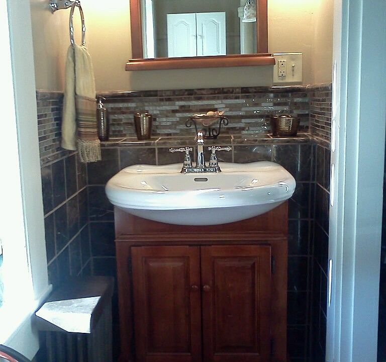 1st Floor 1/2 Bath