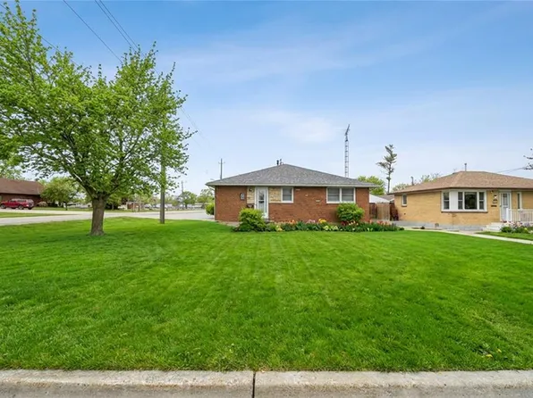 798 Albert St, Chatham Kent, ON N8A 1Z3