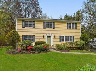 66 Sunset Dr, North Salem, NY 10560