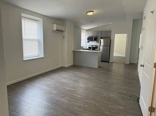 1530 N 17th St #R3, Philadelphia, PA 19121