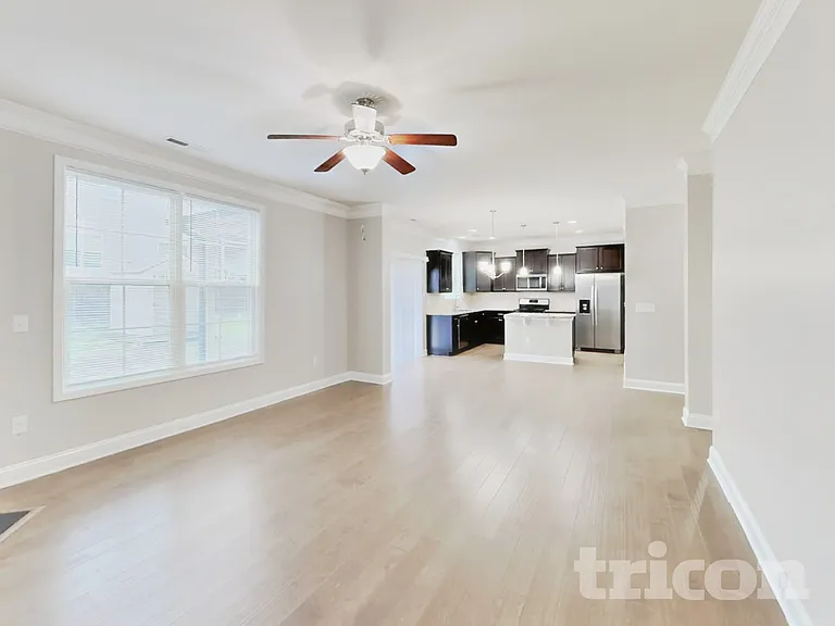 7553 Poplar Meadow Ln — Photo 3