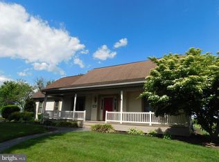 220 Broadmoor Dr, Willow Street, PA 17584