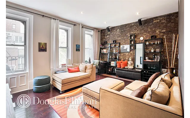 Rented by Douglas Elliman | media 14