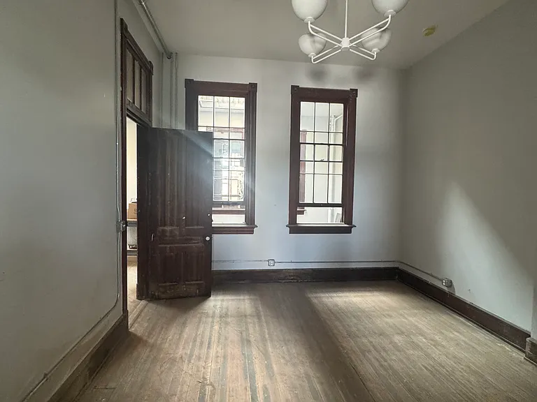 219 N Main St #H — Photo 8