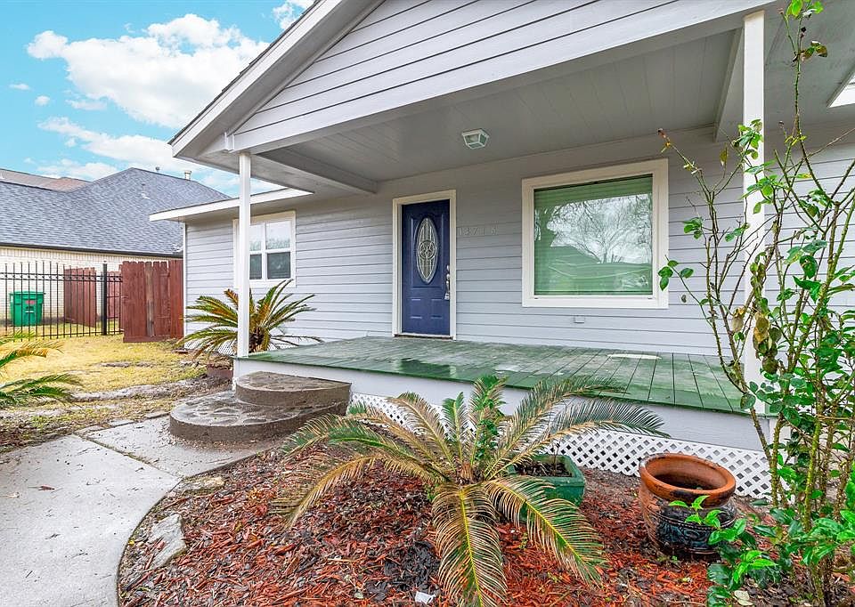 1st image of 14718 Honey Ln