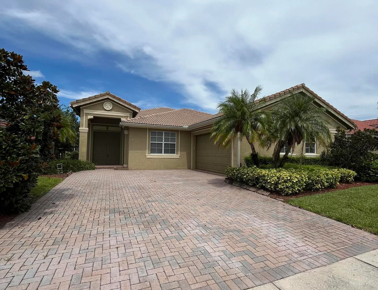 4 bed, 3.0 bath, 2510 sqft, $3,500 — Photo 4