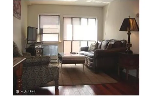 Rented by Douglas Elliman | media 23