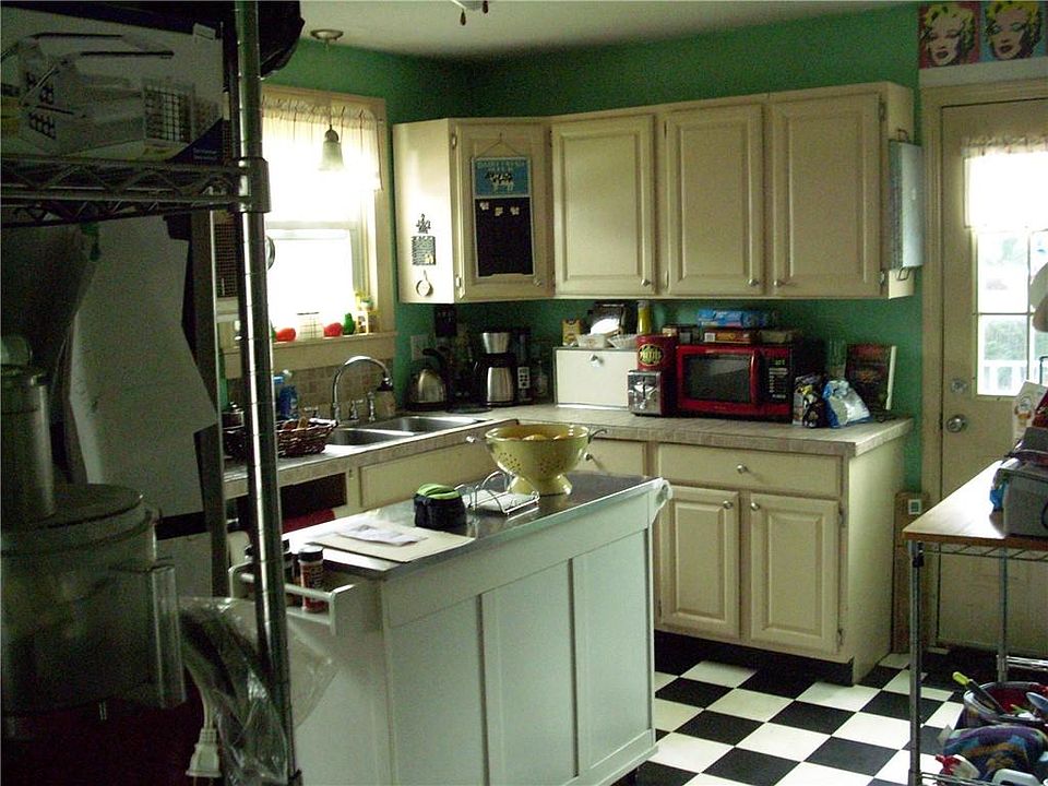 346 Pawtuxet Ave Warwick RI Zillow