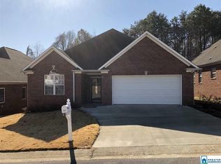 121 Annie Ln, Pleasant Grove, AL 35127