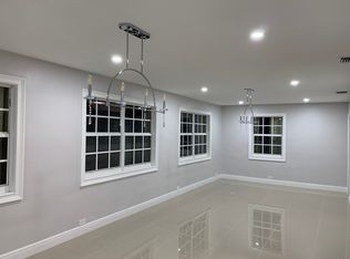 930 E 37th St, Hialeah, FL 33013