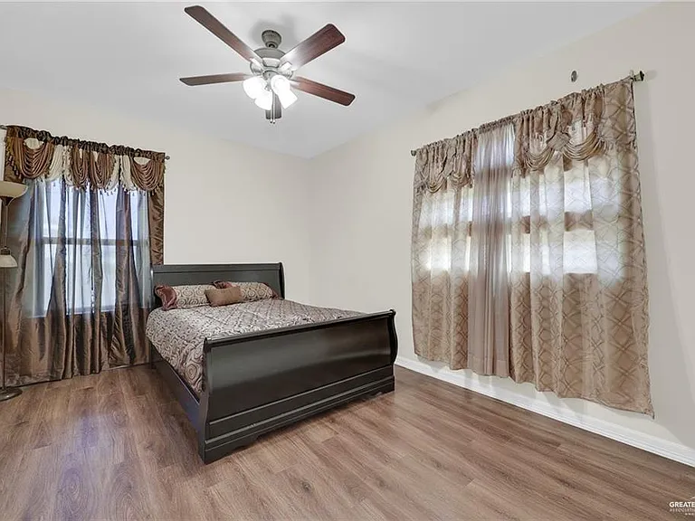 3817 Santa Fe St — Photo 20