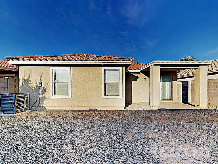 5013 S 24th Ave — Photo 15