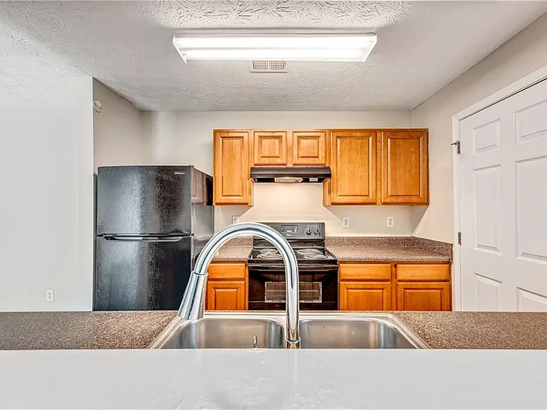 13202 Fairington Ridge Cir — Photo 10