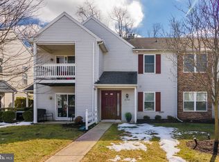 5811 Hidden Lake Dr APT A, Harrisburg, PA 17111