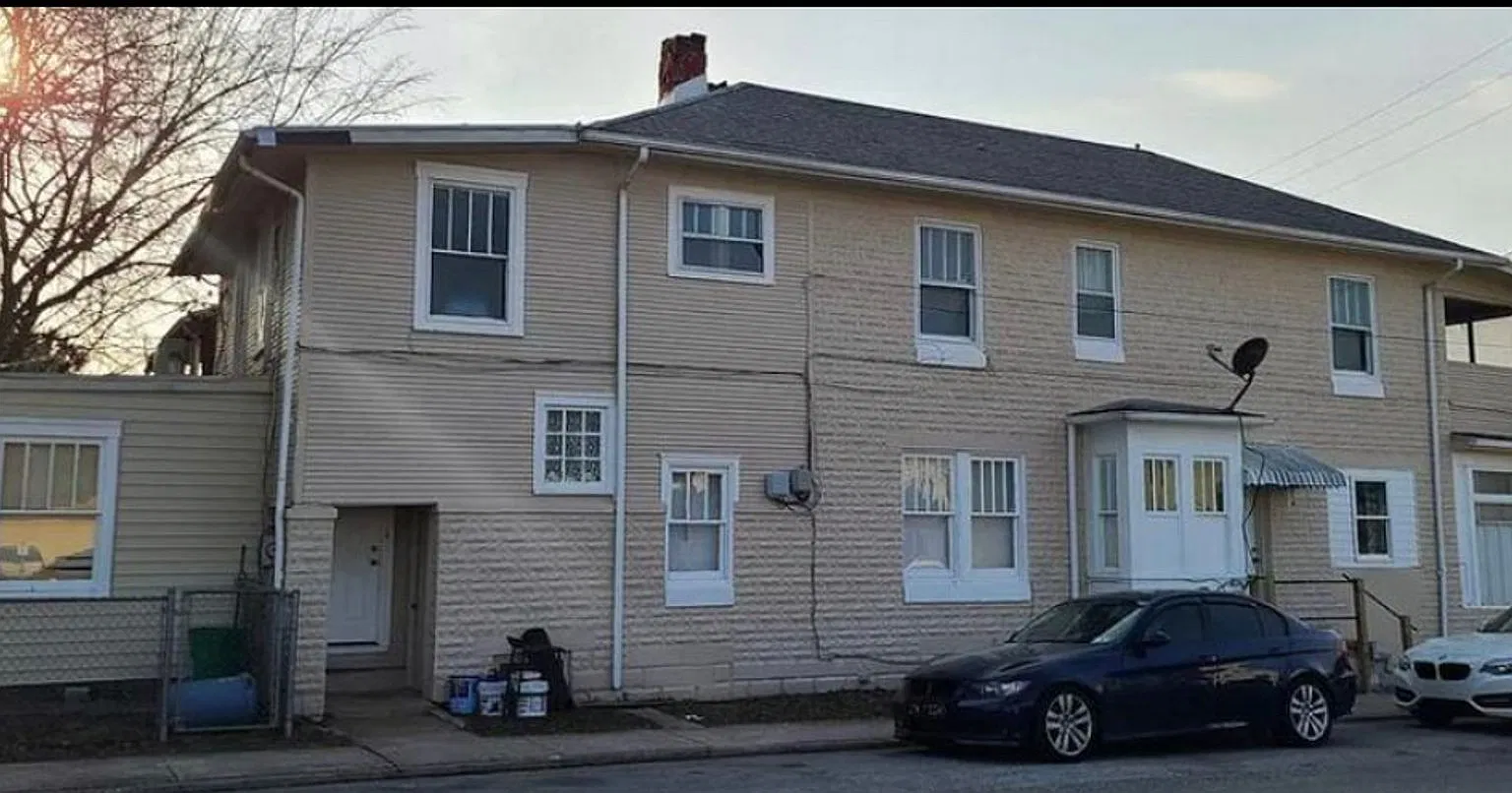 728 East Princess Street — Photo 2